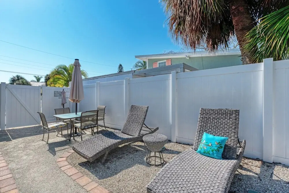 New Rental Private Heated Pool Sleeps 10 In Total 3 Bedroom Home by Redawning