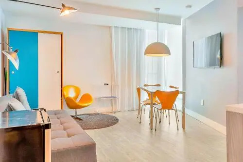 Boutique Hotel Suite 1215 West Avenue