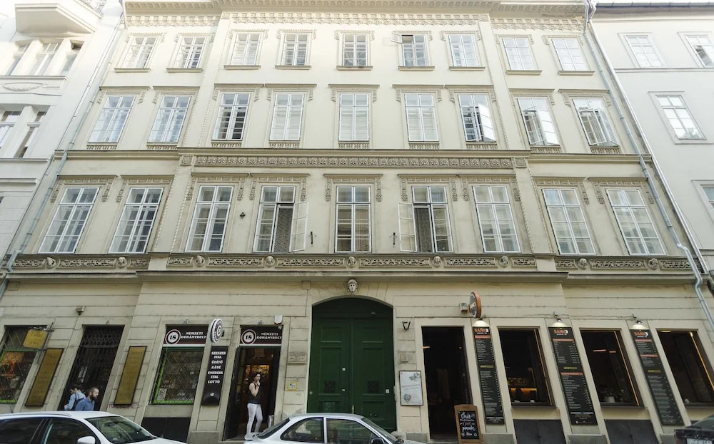 Tinola Apartment