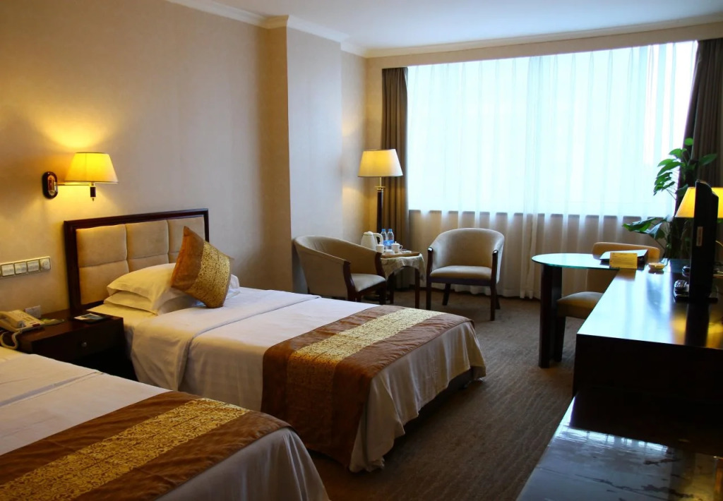 Hoi Tak Hotel