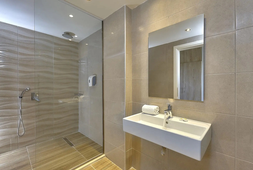 Vasia Royal Hotel