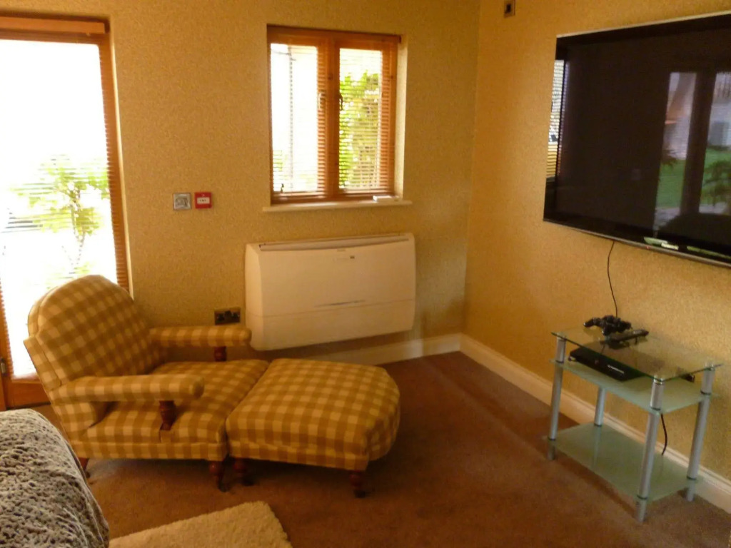 OYO The Townhouse