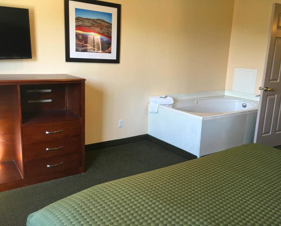 America's Best Inn & Suites Saint George