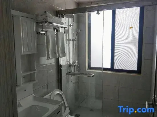 Xinchang Yunqi Small Building House