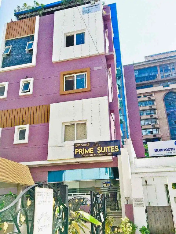 OYO Flagship 76298 Prime Suites
