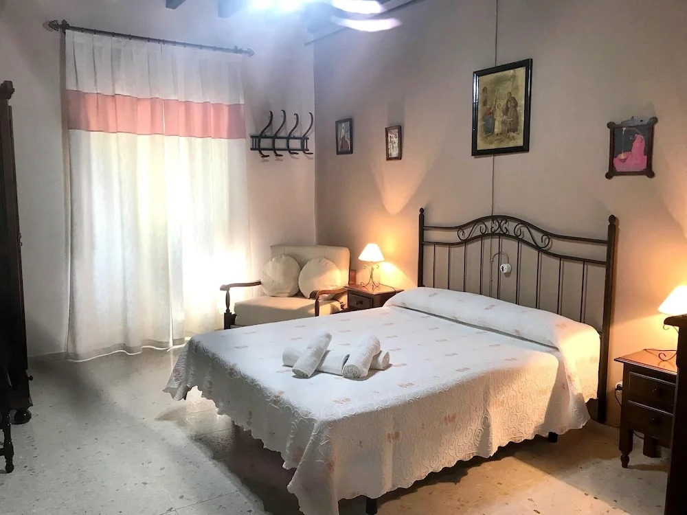 Villa With 3 Bedrooms in El Saucejo, With Wonderful Mountain View, Private Pool and Furnished Terrace