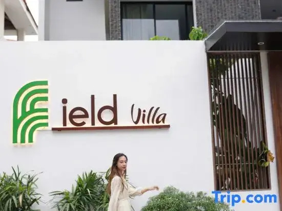 Field Villa