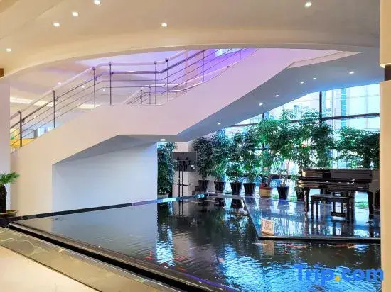 Ying Kou Hua Tian Hotel
