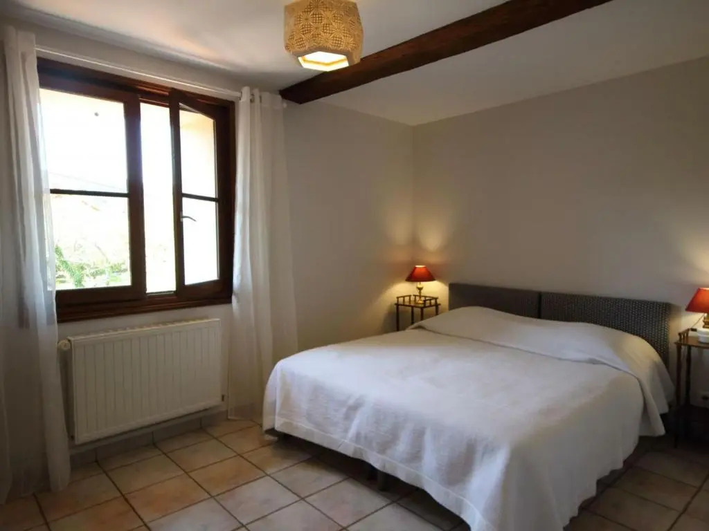 Gîte spacieux de charme à proximité de St Haon le Vieux - FR-1-496-156