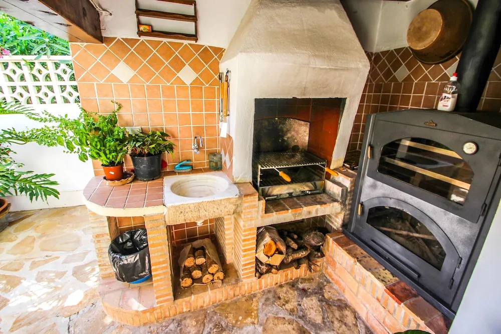 Maria - pretty holiday property with garden and private pool in Benissa