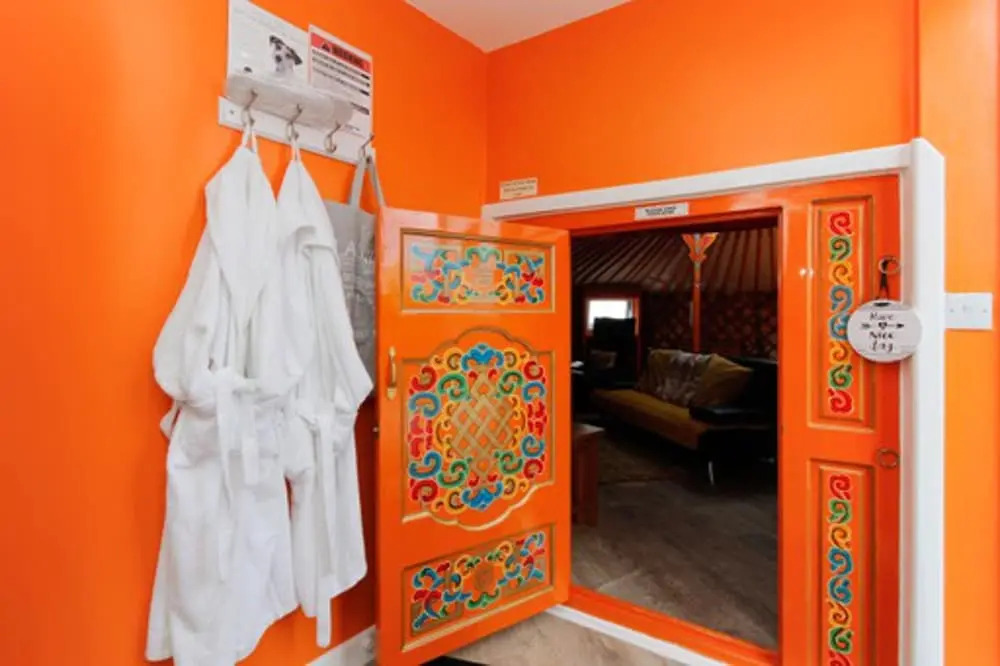Orange Yurt With Hot Tub- Sleeps 4, Parking & Pets