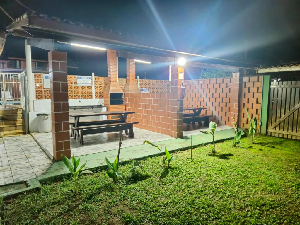 Apartamento super mobilhado com piscina e churrasqueira