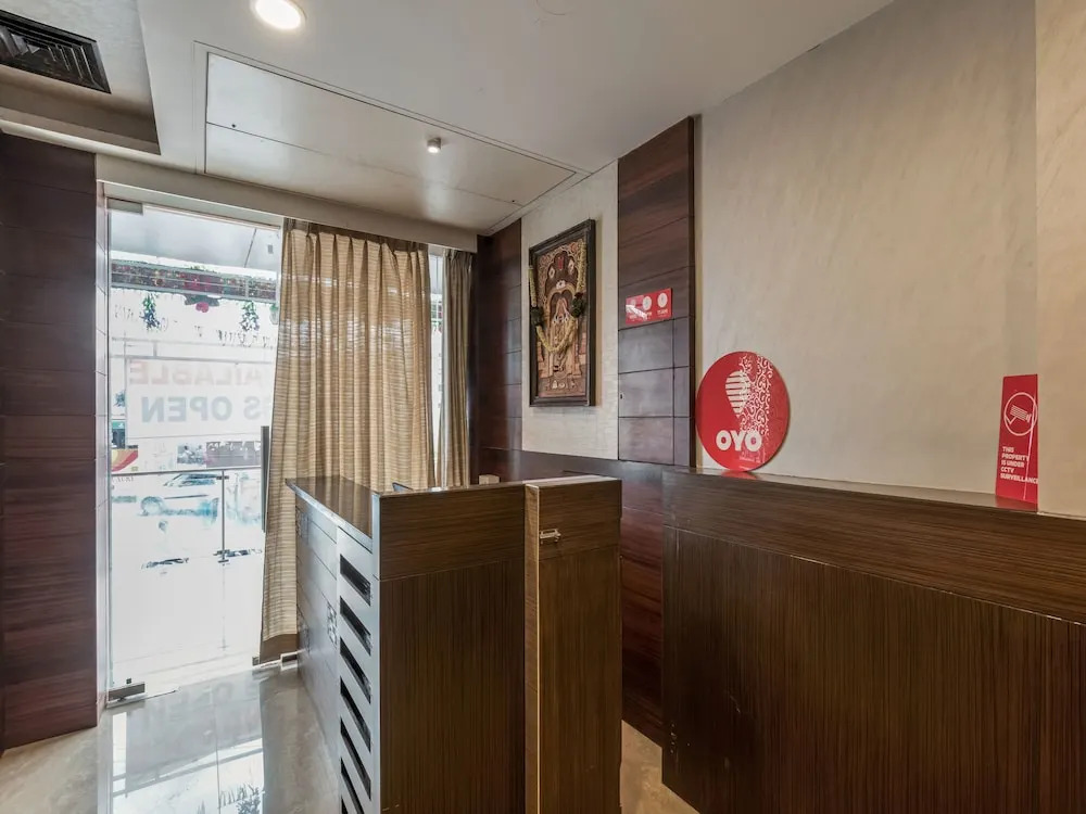 OYO 11676 Nakshatra Grand