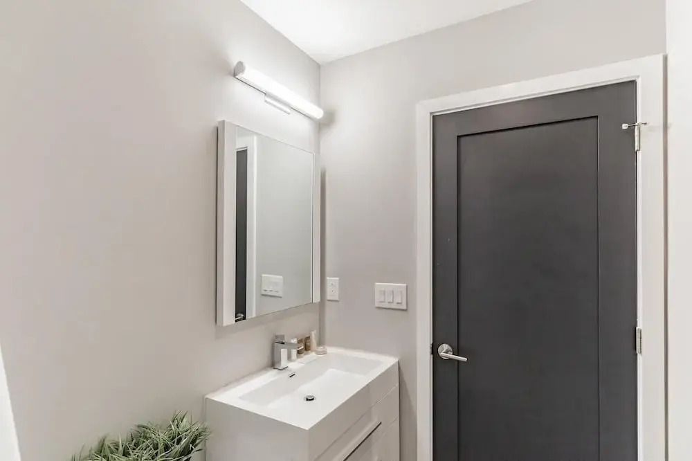 755 Capitol - A  Exquisite 3 bedroom home in Fairmount