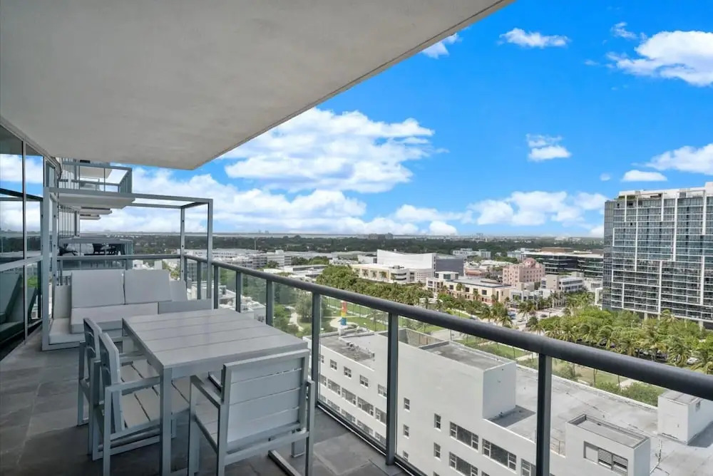 Breezy Seas 2 2 Ocean View Condo 1907