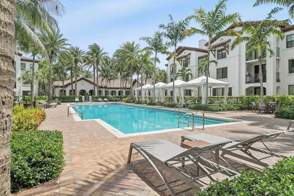 Kasa Hollywood Fort Lauderdale
