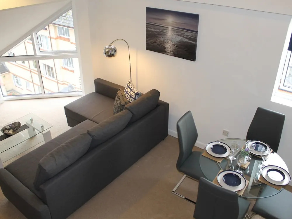 Karah Suites - Redcliffe Quay