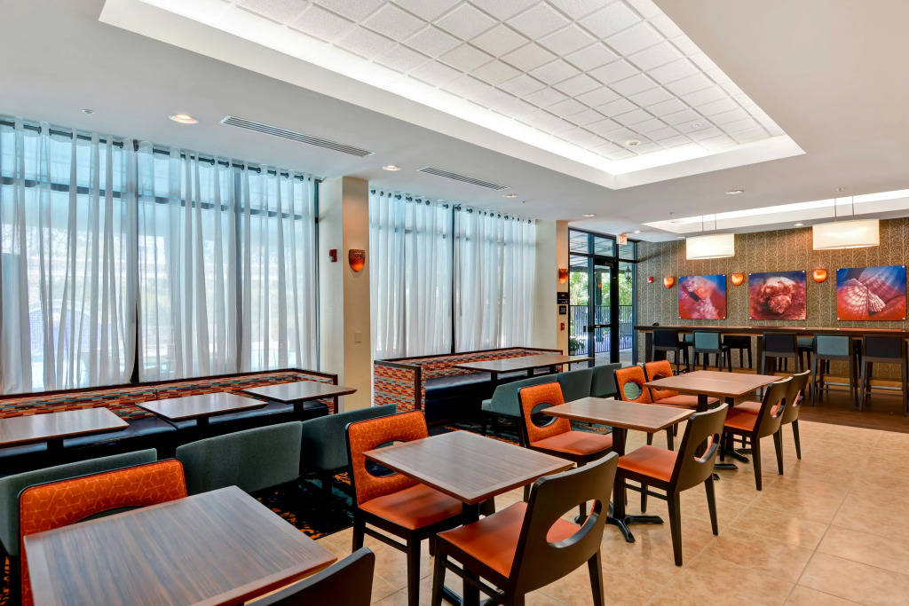 Hampton Inn Deerfield Beach
