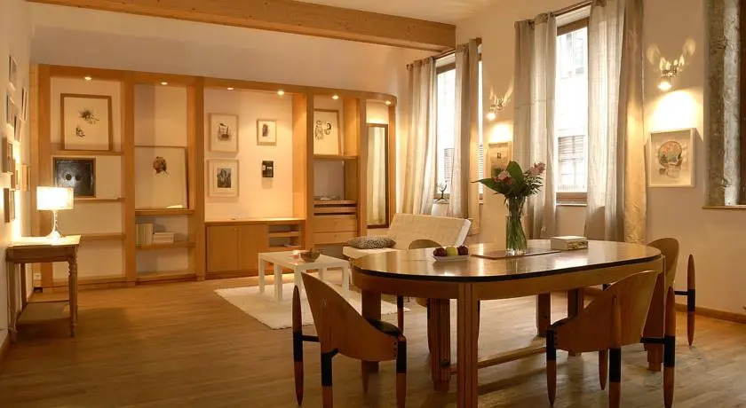 Lyon Guest House