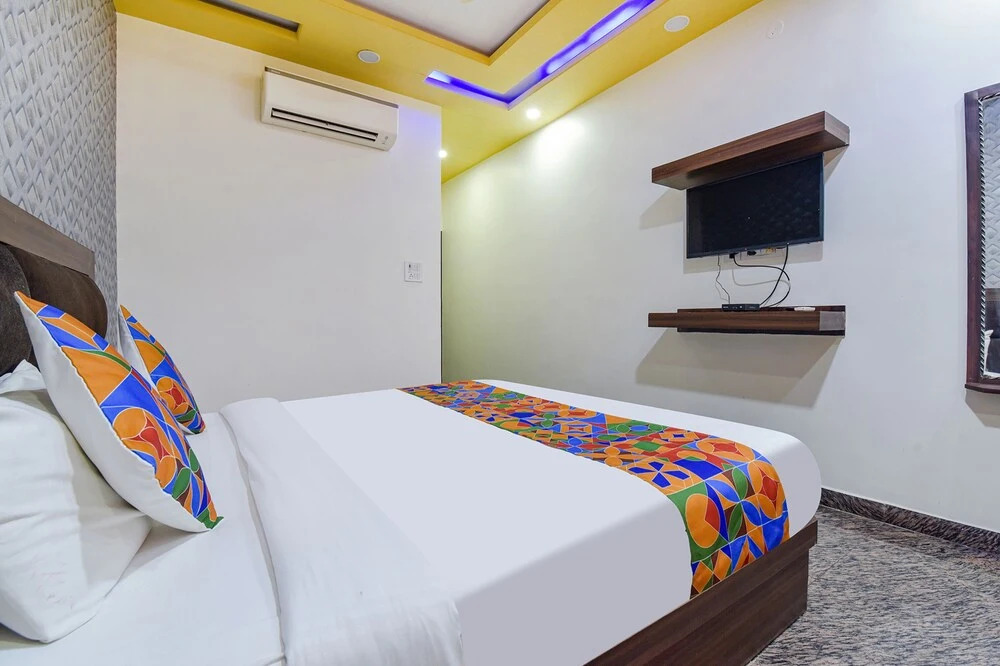 Hotel Diamond Key by OYO Rooms
