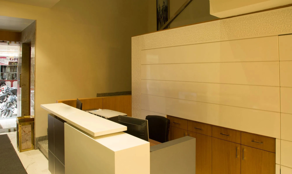 Hotel Reva Regency