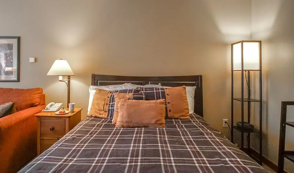 Rimfire 258 Studio - Access to Slope Cozy One Bed and Sofa Sleeper