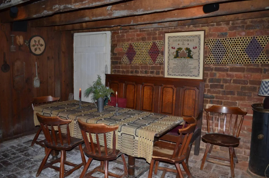 Wayside Inn