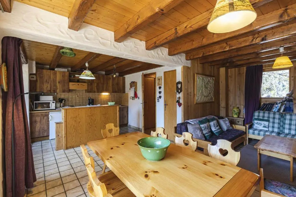 Chalet de 3 chambres avec jardin amenage et wifi a Champagny en Vanoise a 1 km des pistes