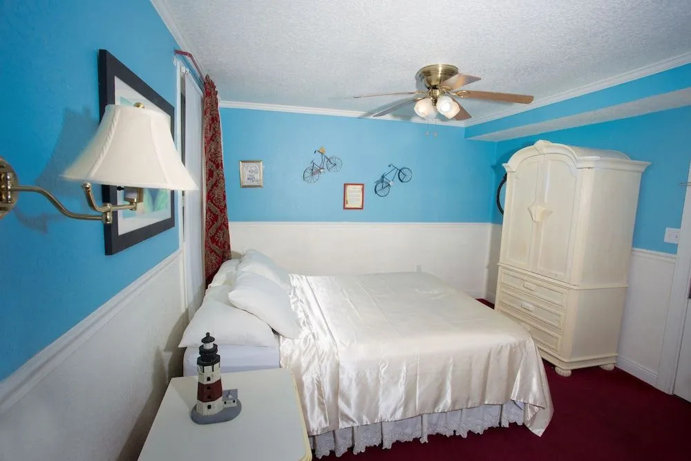 The Hotel Redland