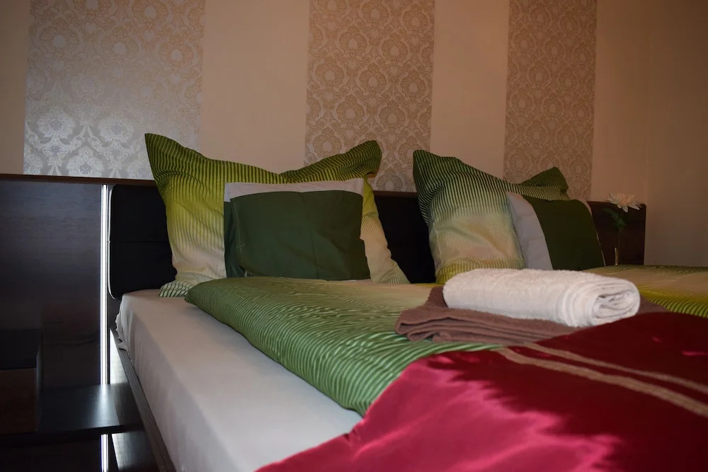 Orient Deluxe Apartments