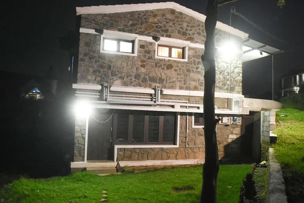 ULO Maha Villa and Cottage