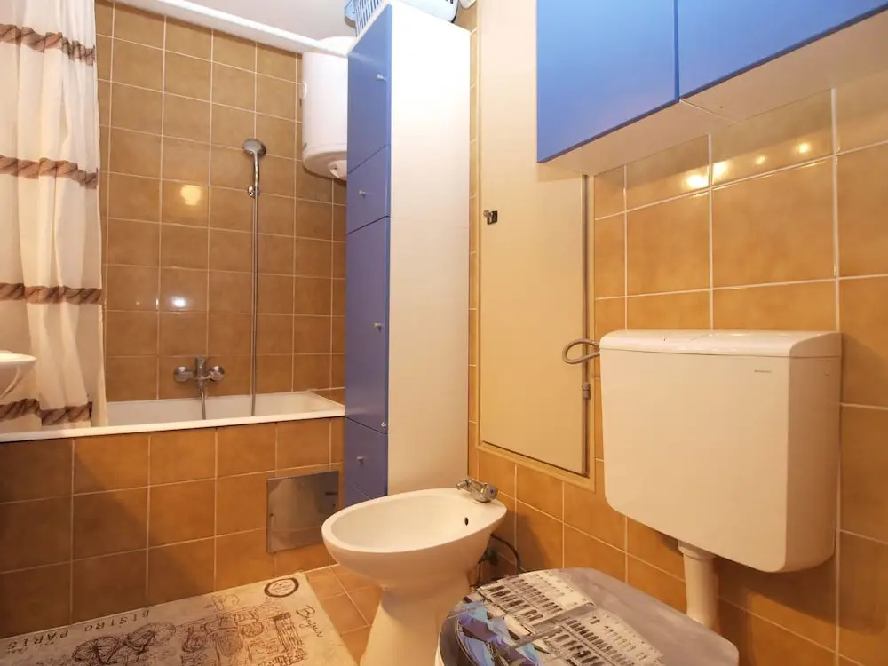 Apartment 1635