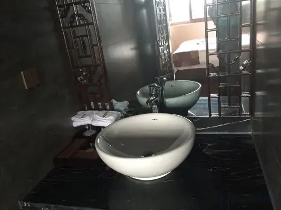 Taizhou Qianjiangyue Ancient Inn