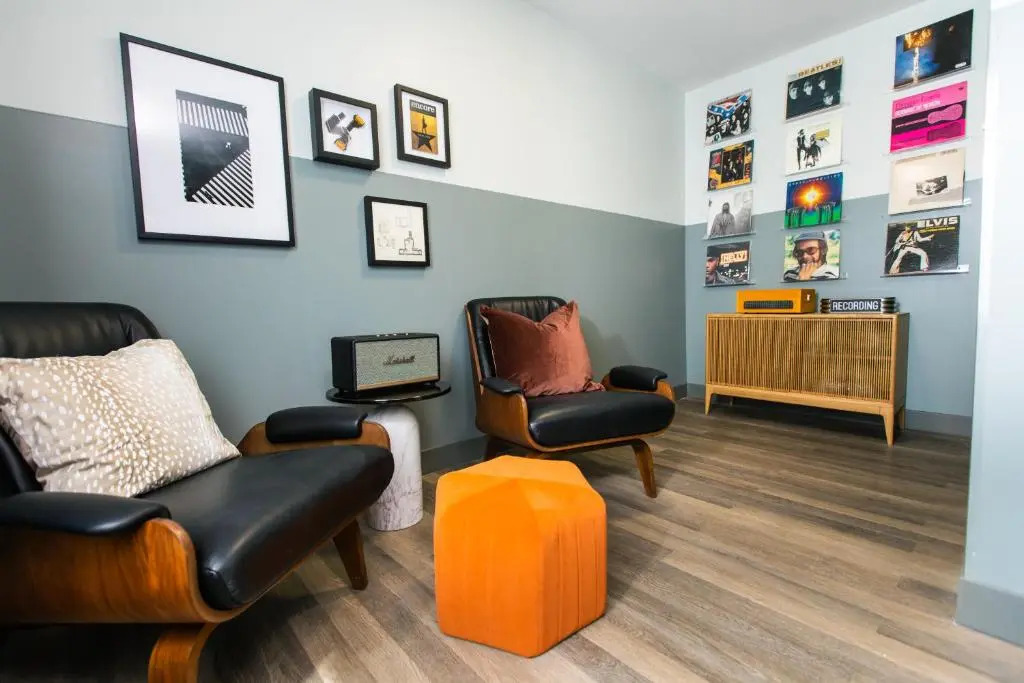 voco The Darwin Atlanta Midtown by IHG