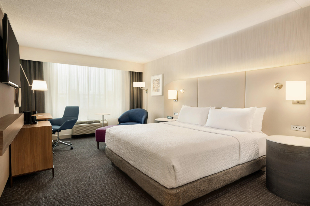 Crowne Plaza Hotel Philadelphia - King of Prussia by IHG