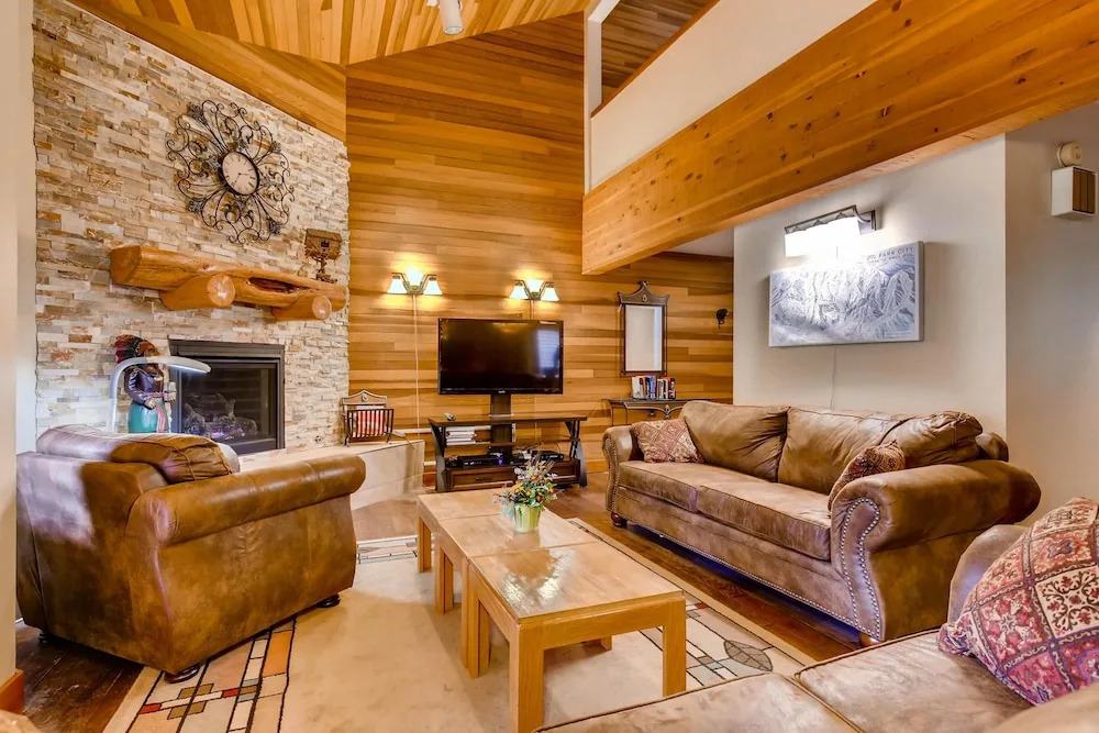 Lakeside 1687 by Park City Lodging