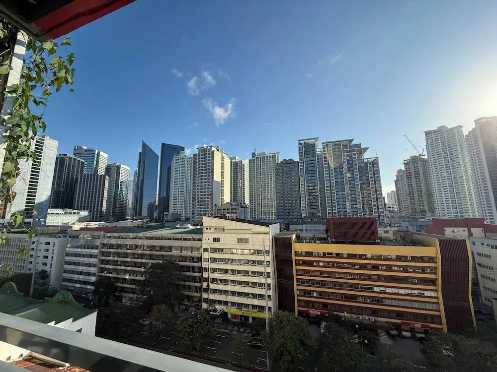 MJM Cityscape At Red Residences Makati