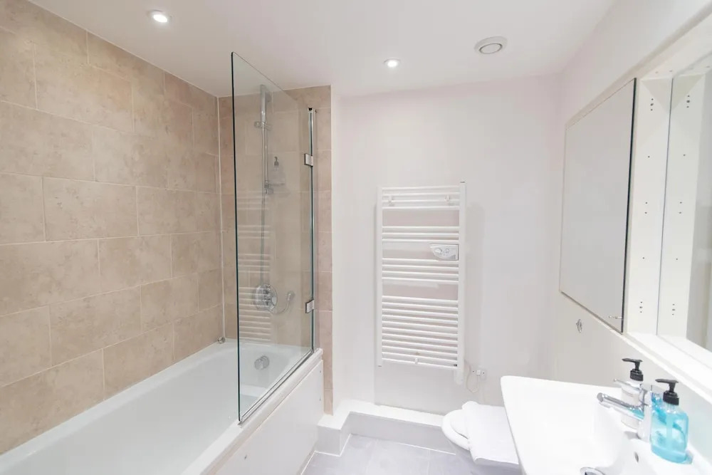 Hamilton Grace - Paramount Apartments