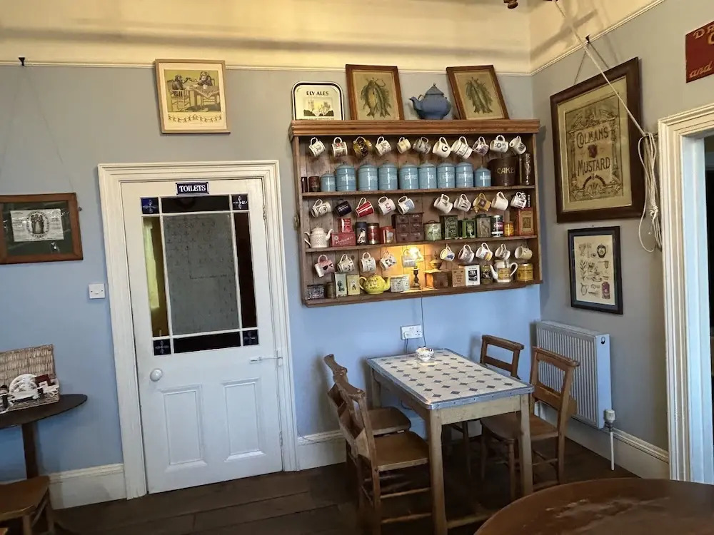 Peacocks Tearoom and Fine B and B