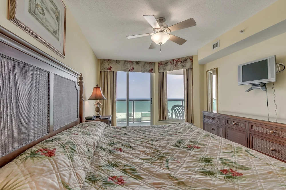 Malibu Pointe by Elliott Beach Rentals