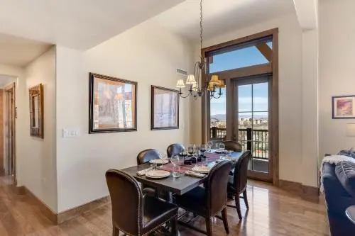 Edgemont 2707 - Luxury Ski-in Ski-out Condo