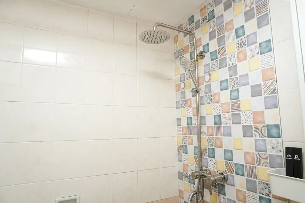 Comfy 3BR Apartment at Mediterania Gajah Mada By Travelio