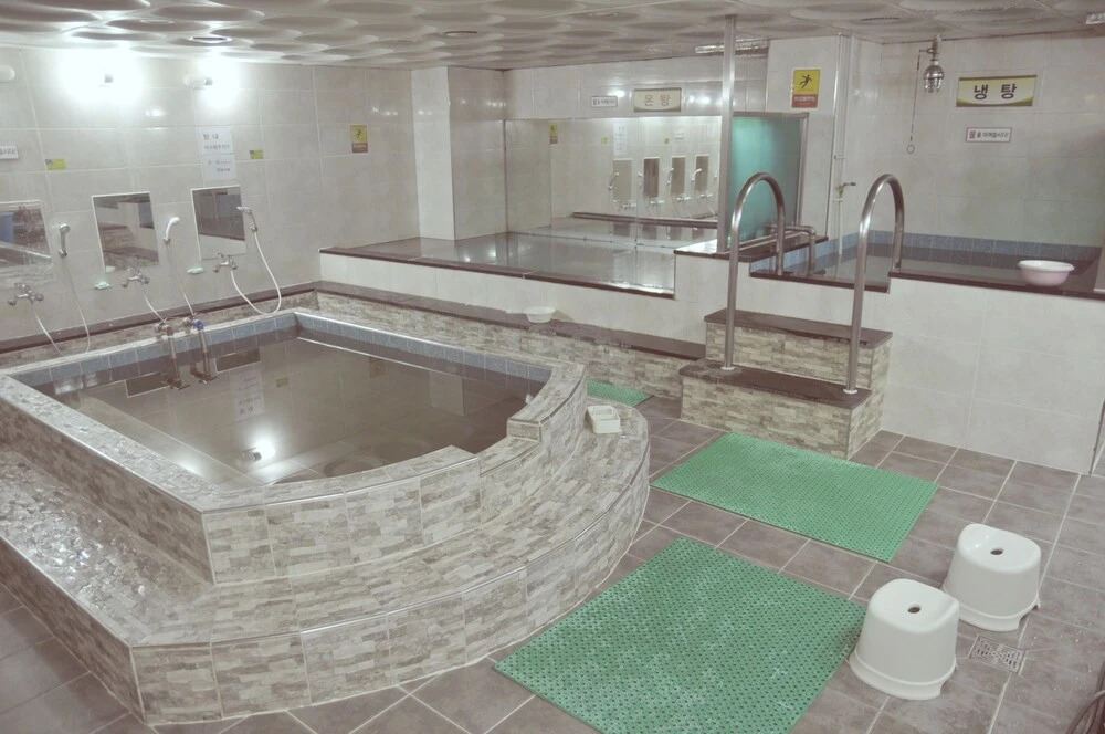 Atelier Guest House