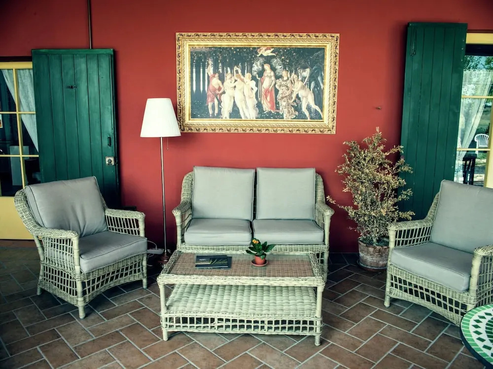 Apartment in Coriano Near Vineyards & Beaches