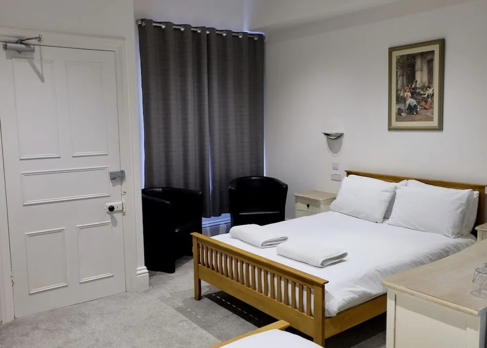 Corra Lynn B&B