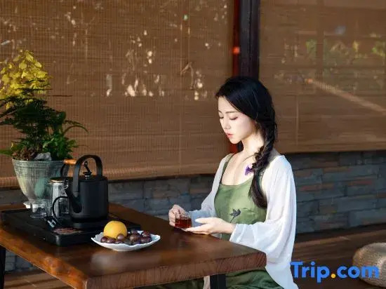 Liantai Xiaozhu Homestay (Lushan Scenic Area Donglin Buddha)