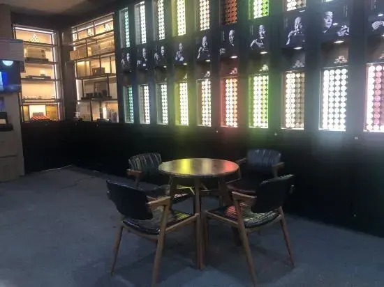 Pingdingshan Runzeyuan Shenma Hotel