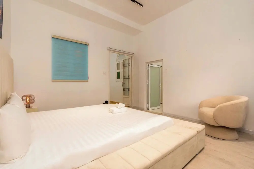 Lux White Villa