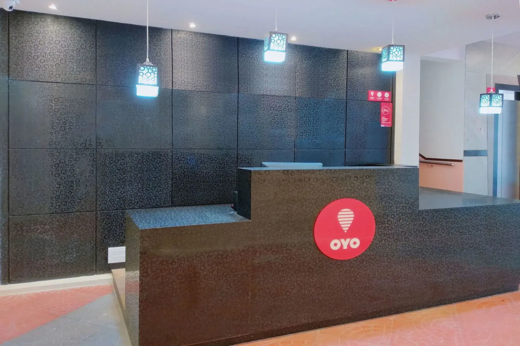 Hotel Kings Suites By OYO Rooms