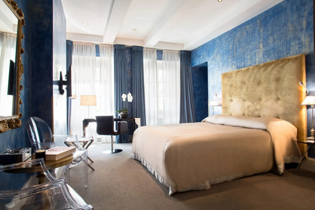 Hotel Le Place dArmes - Relais & Châteaux